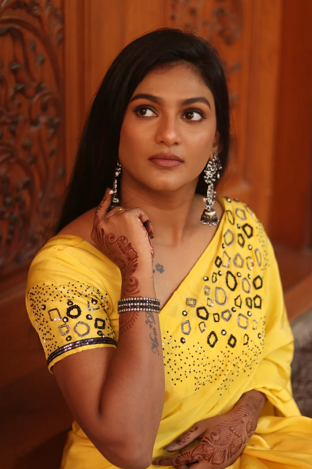 Sarees: Crepe Saree - Hand embroidered - Galaxy in Yellow